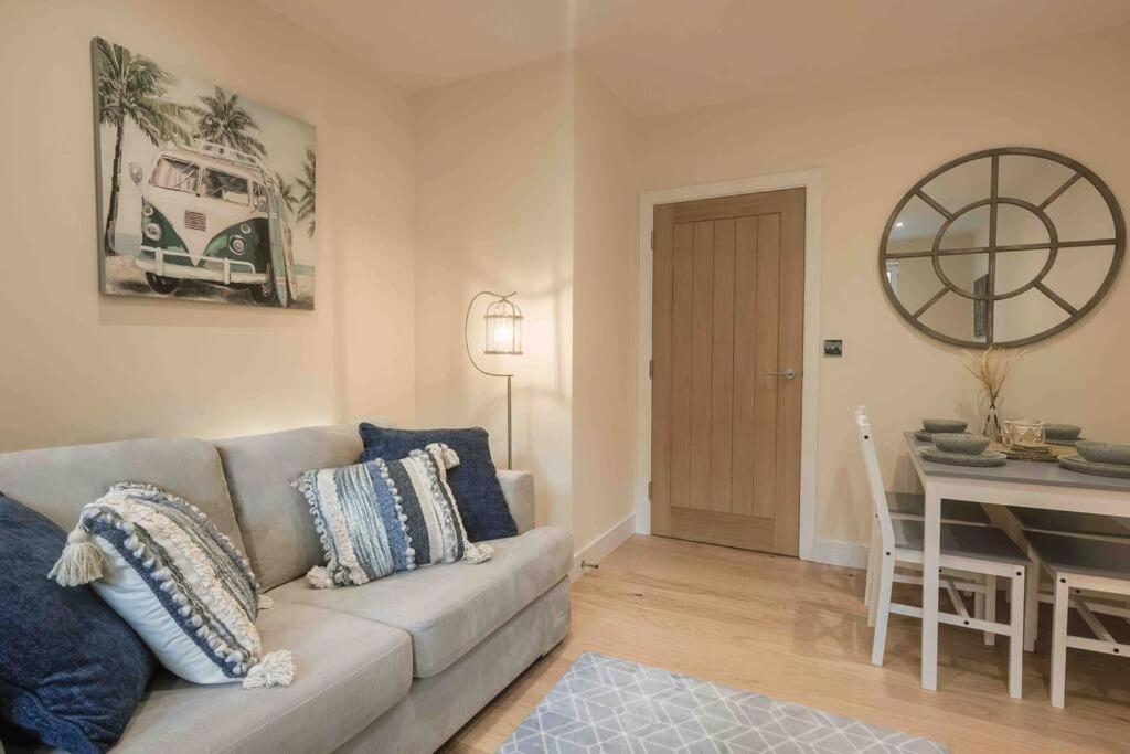 Ocean - 2 Bed Flat Sleeps 6 With Gym Access Apartamento Southampton Exterior foto