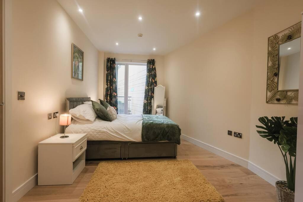 Ocean - 2 Bed Flat Sleeps 6 With Gym Access Apartamento Southampton Exterior foto