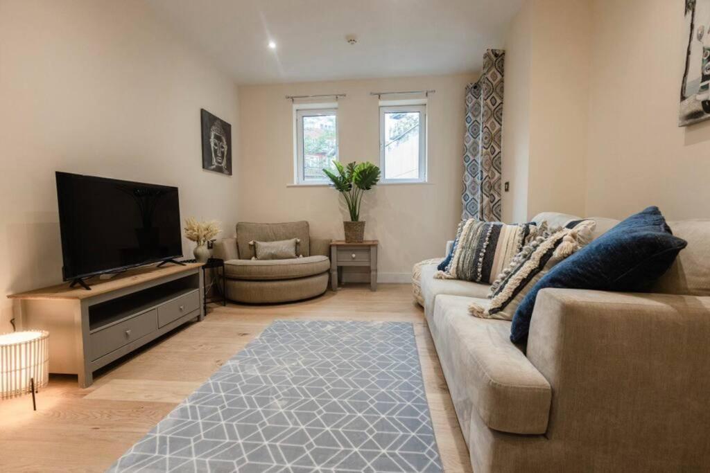 Ocean - 2 Bed Flat Sleeps 6 With Gym Access Apartamento Southampton Exterior foto